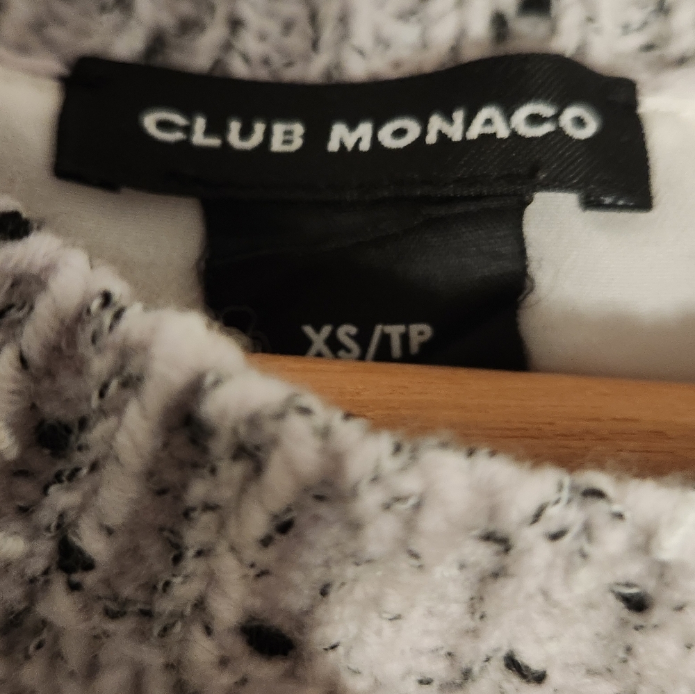 Club Monaco Kaelane Wool Blend Sweater - Picture 6 of 7